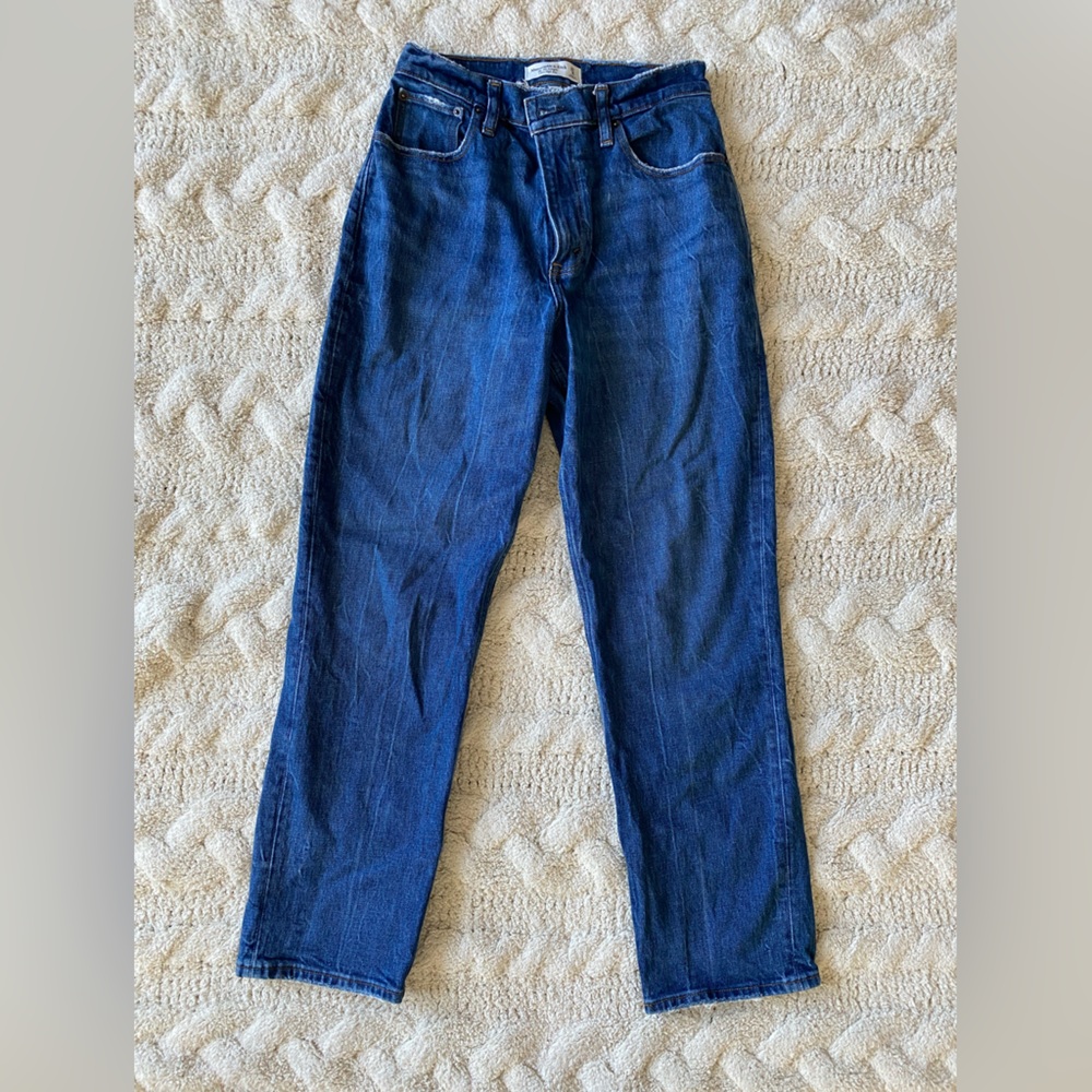 90s Straight Ultra High Rise - Abercrombie and Fitch Dark Blue Jeans